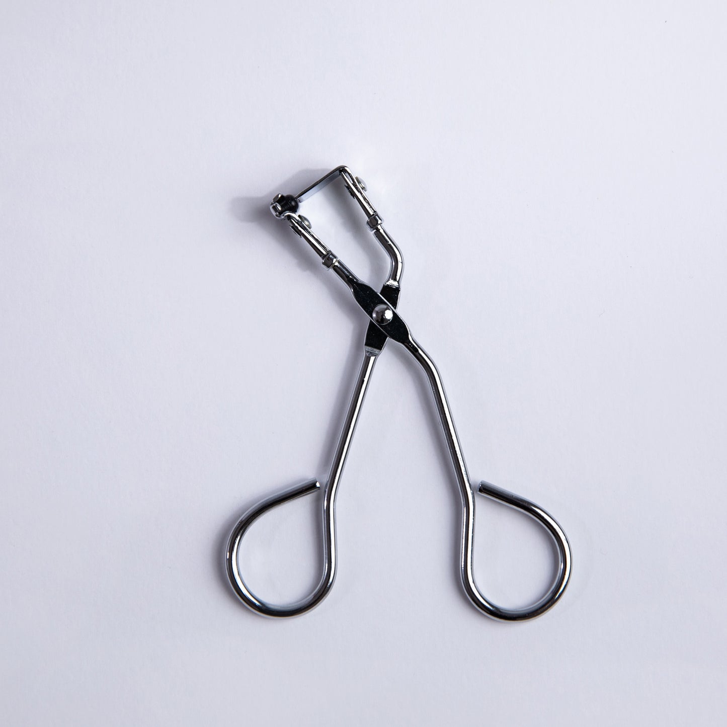 Curvy Mini Eyelash Curler